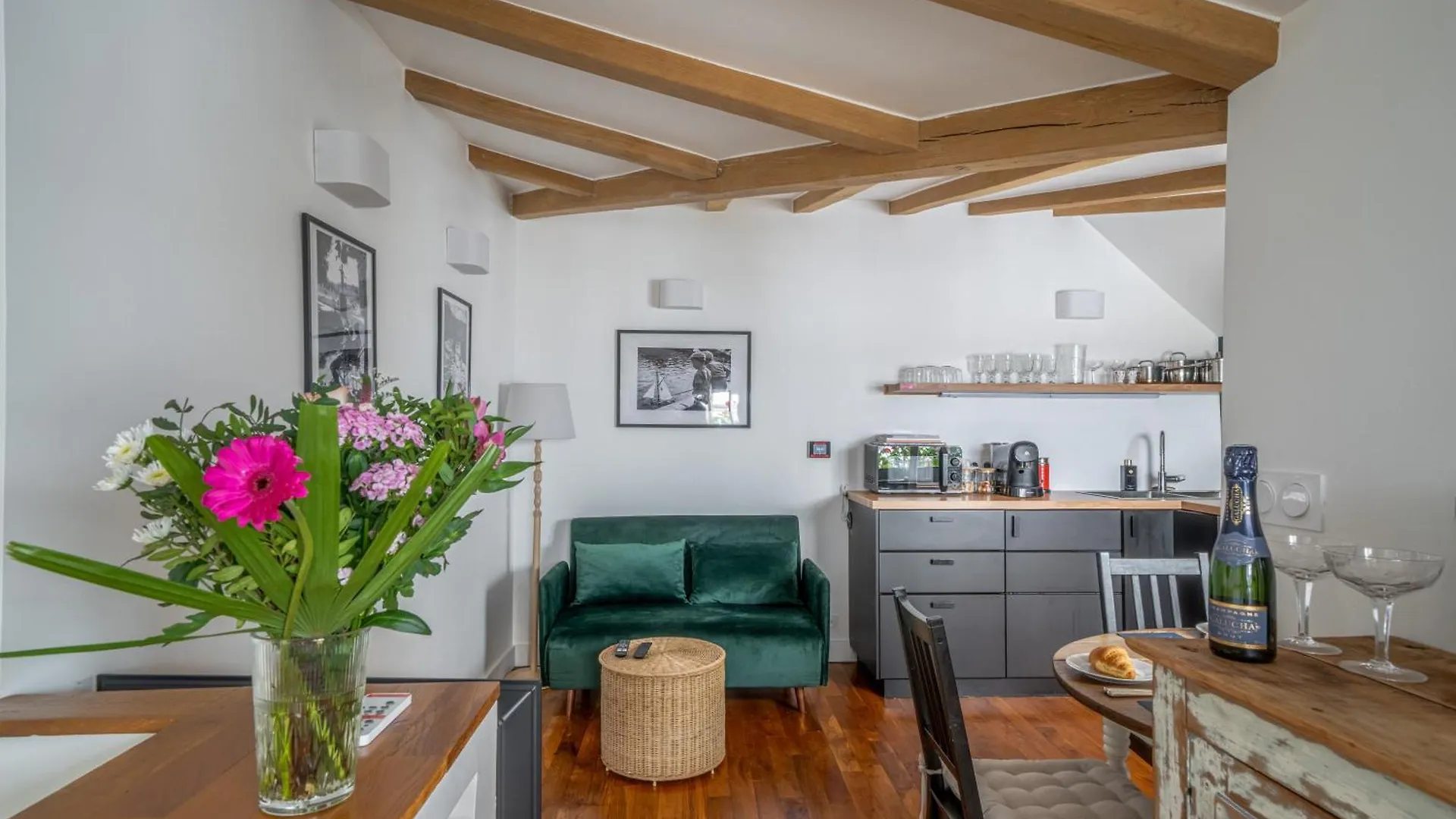 My Little House In Paris * Hypercentre * Climatise Apartment